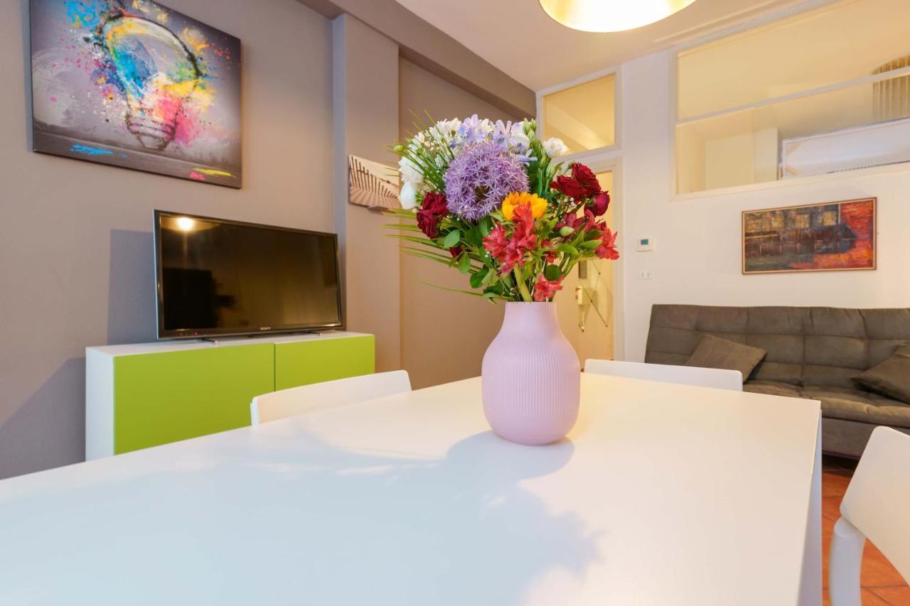 Zamboni 58 Apartment - Zona Movida Bolonya Dış mekan fotoğraf